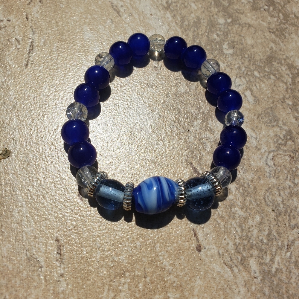 Bracelets - Picture 4 of 12